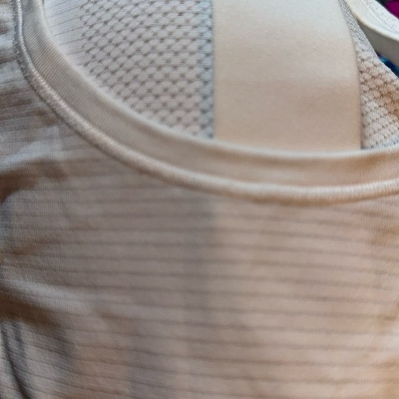 Lululemon white stretch racer back tank top Sz 4 (XS) - Picture 5 of 5